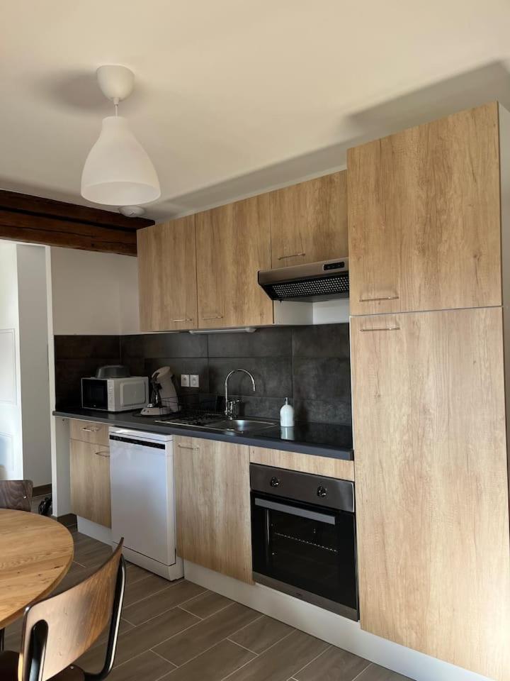 Le Clocher " Sous Les Combles" Parking Gratuit Beblenheim Exterior foto